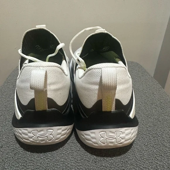 Under Armour Flow Dynamic - Picture 3 of 6